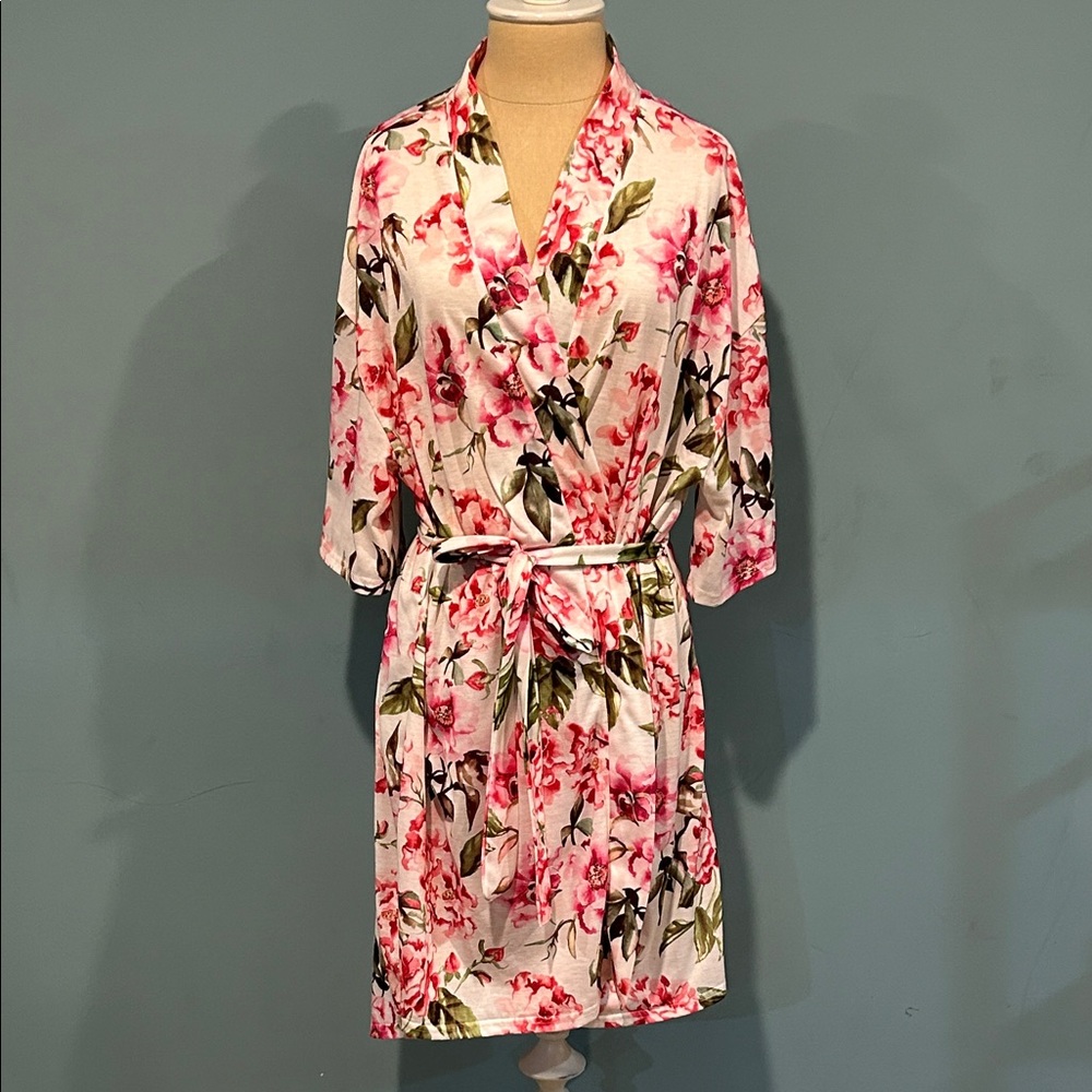 Show Me Your Mumu Garden Of Blooms Brie Robe White Pink Floral One Size